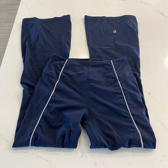 Sweaty Betty Super Soft Picot Lace Flare Pant Navy Size Medium - Picture 4 of 11